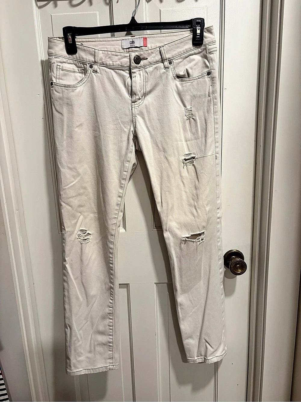 Cabi jeans Distressed Off White Slim Boyfriend Size 8